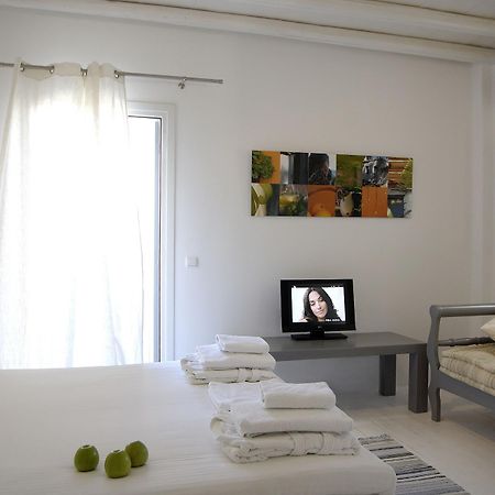 Kapetan Tasos Suites Полония Екстериор снимка