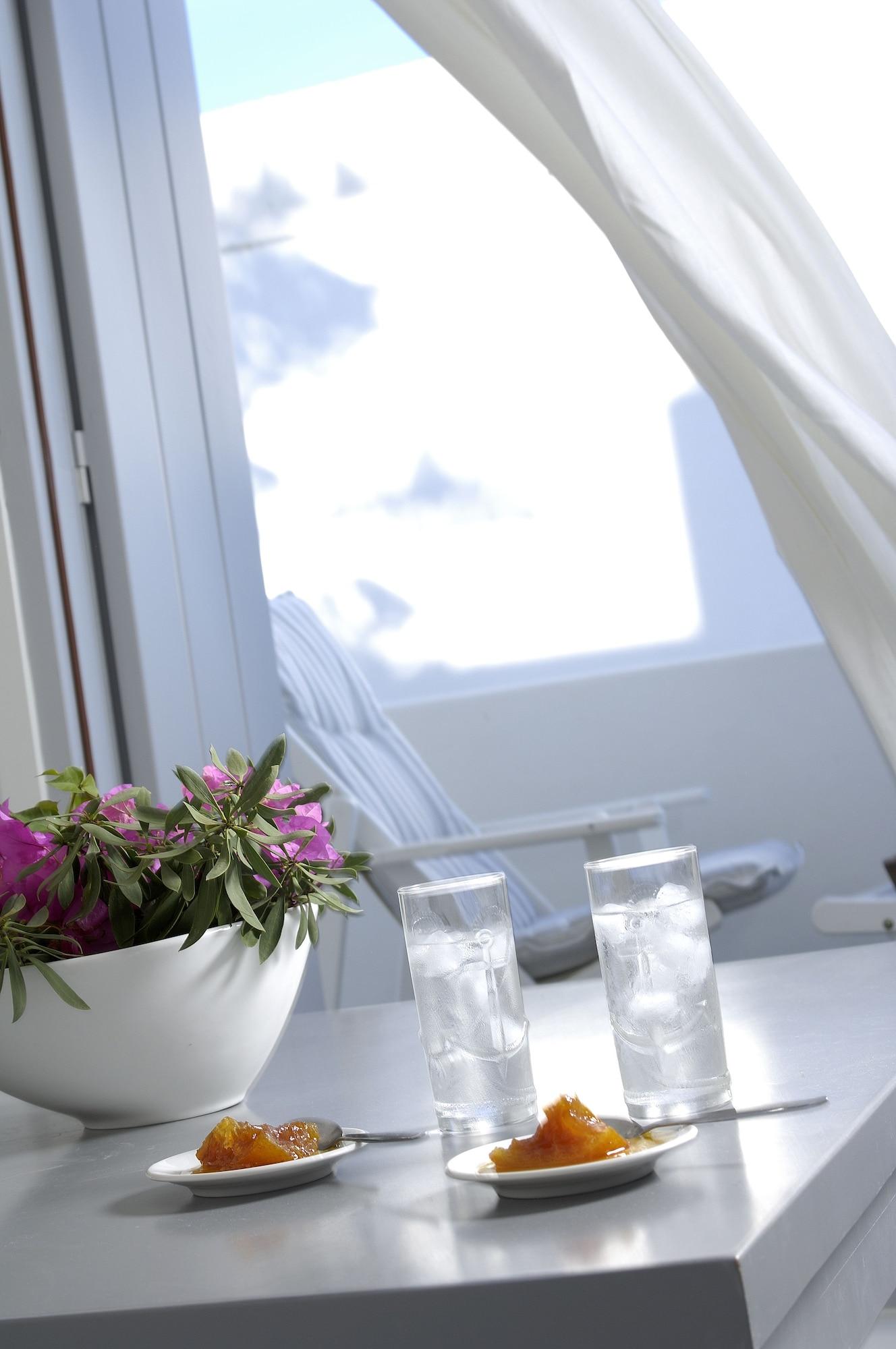 Kapetan Tasos Suites Полония Екстериор снимка