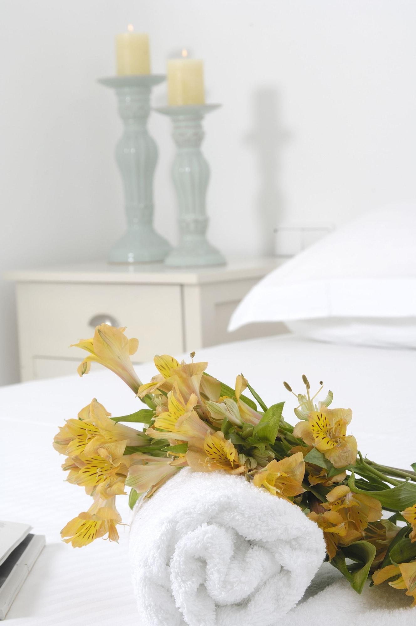 Kapetan Tasos Suites Полония Екстериор снимка
